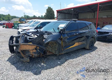 2021 Ford Police Interceptor z USA, uszkodzony, nr VIN 1FM5K8AC3MGC02007